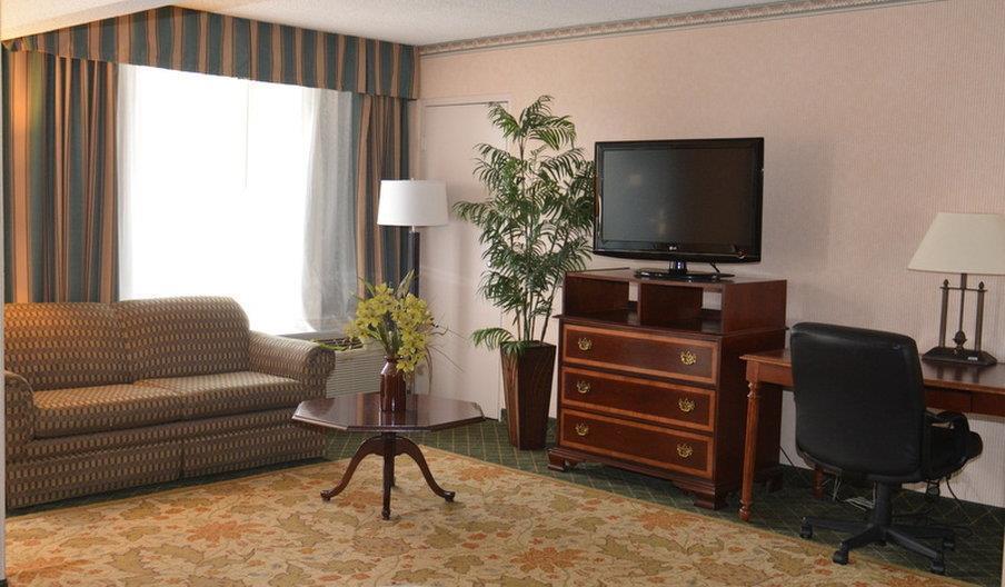 Chapel Hill University Inn Стая снимка