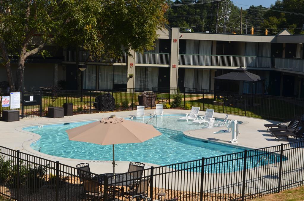Chapel Hill University Inn Екстериор снимка