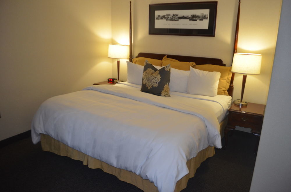 Chapel Hill University Inn Екстериор снимка