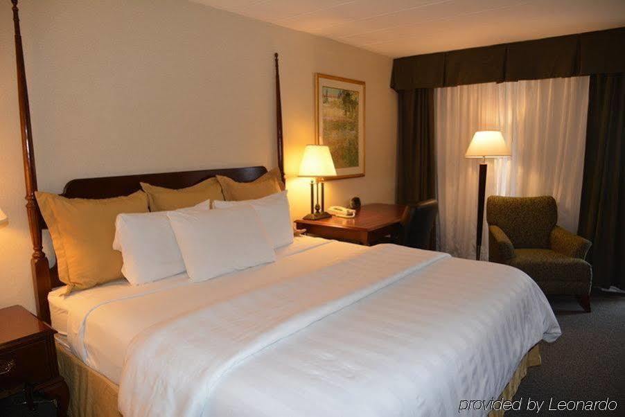 Chapel Hill University Inn Екстериор снимка