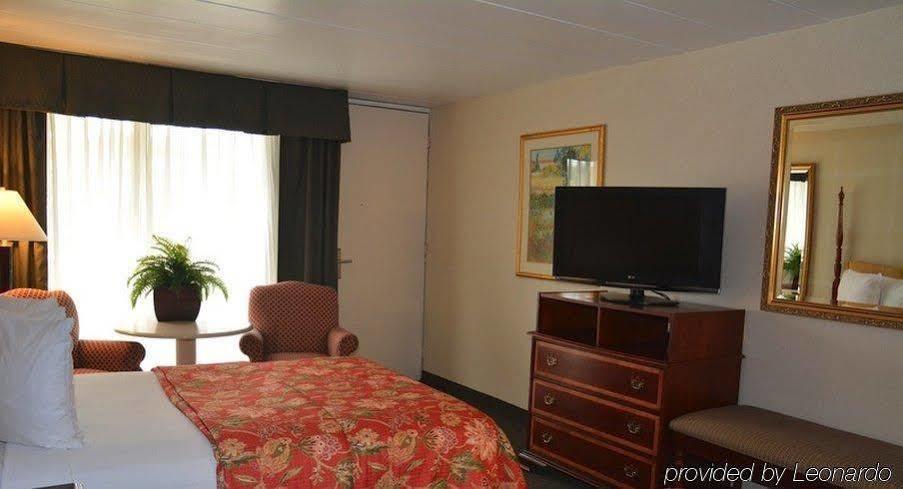 Chapel Hill University Inn Екстериор снимка