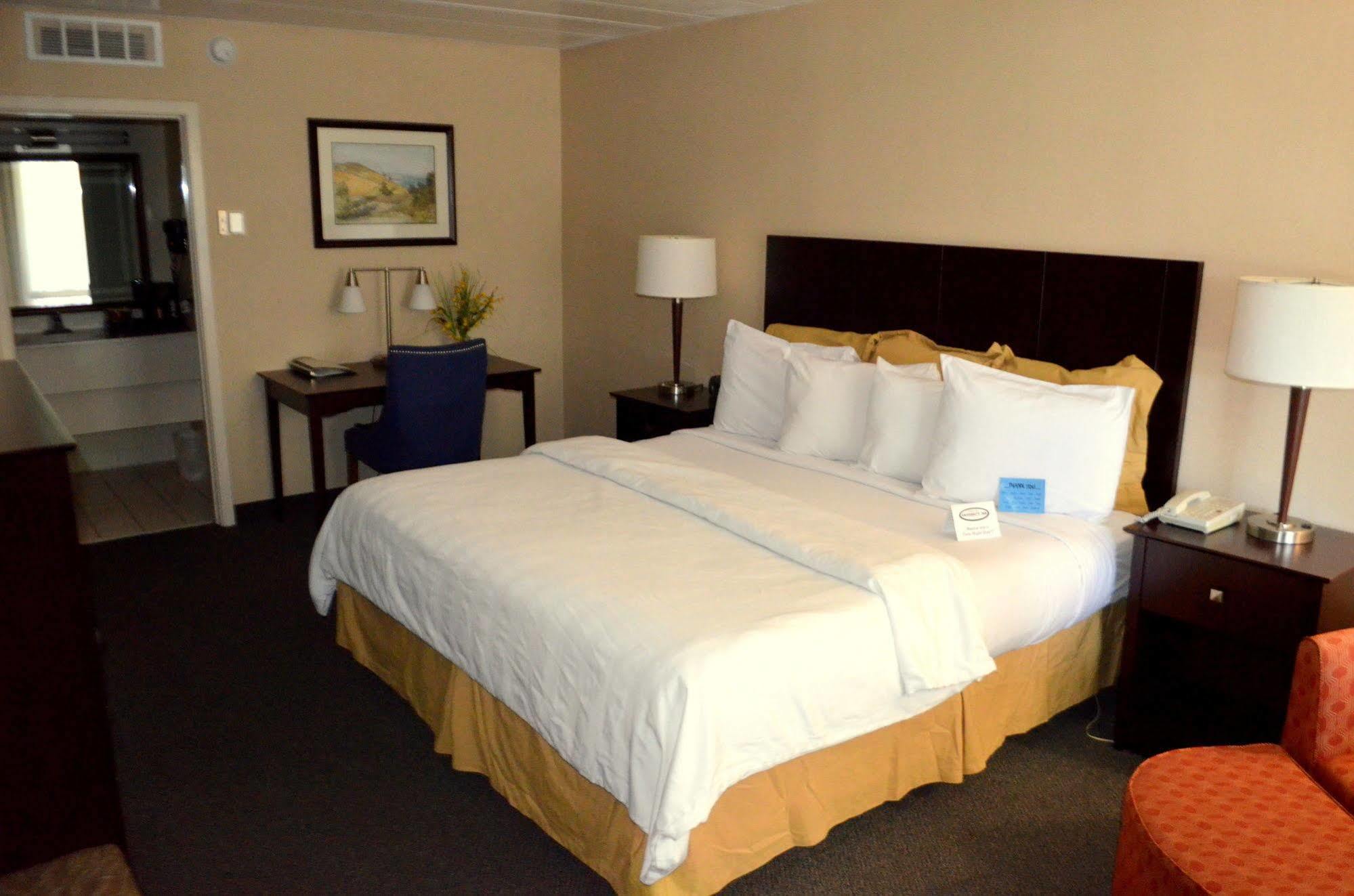 Chapel Hill University Inn Екстериор снимка